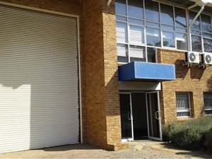 380 m² Industrial space in Randjespark