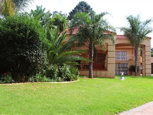 4 Bed House in Cyrildene