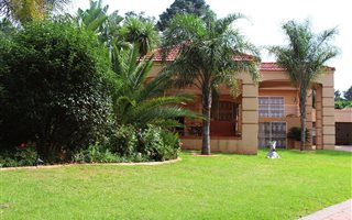 4 Bedroom House in Cyrildene