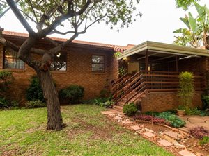 3 Bed Townhouse in La Montagne