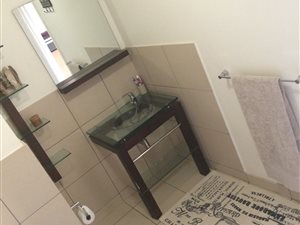 1 Bed Apartment in Jackal Creek Golf Estate