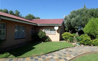 2 Bedroom House in Ventersdorp