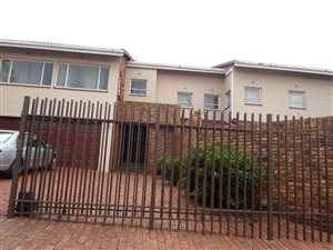 4 Bed House in Bruma