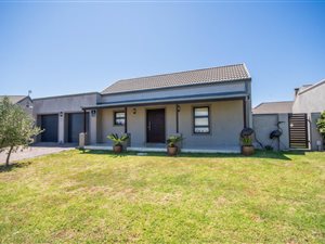 3 Bed House in Somerset Country Estate