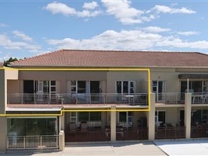 4 Bed Apartment in Goose Valley Golf Estate