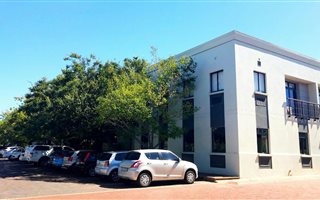 114 m² Office Space in Cherrywood Gardens