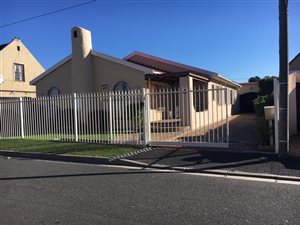 3 Bed House in Lansdowne