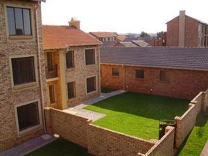2 Bed House in Eco Park