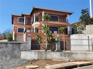 6 Bed House in Valdin Heights