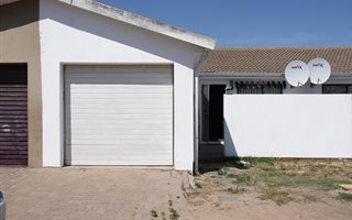 2 Bedroom House in Belmont Park