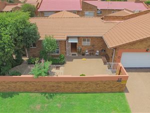 2 Bedroom Cluster in Ravenswood