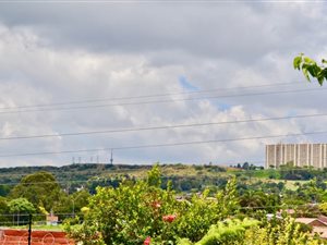 5 Bed House in Waterval Estate