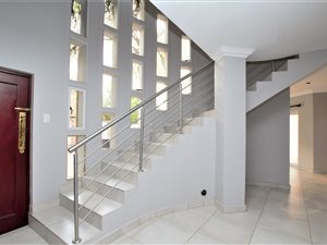 3 Bed House in Silver Lakes Golf Estate