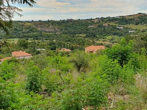 8640 m² Land available in Irene Glen Estate