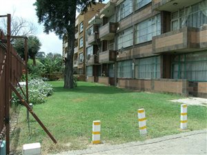 2 Bed Flat in Vereeniging Central