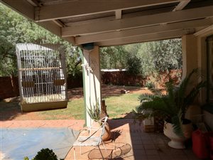 3 Bed House in Royldene