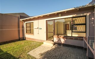2 Bedroom Townhouse in Lorraine