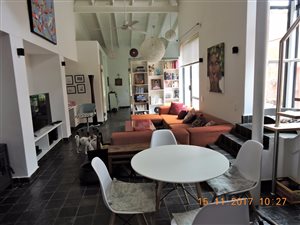 2 Bed House in Baileys Muckleneuk
