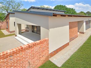 3 Bed Cluster in Pomona