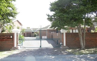 2 Bedroom Townhouse in Summerstrand