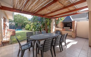 3 Bedroom House in Kirstenhof