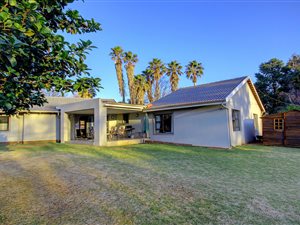 3 Bed House in Weltevreden Park
