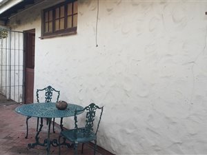 1 Bed Garden Cottage in Atholl Heights