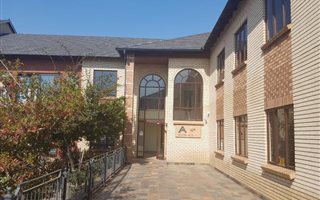 242 m² Office Space in Honeydew
