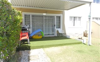 2 Bedroom Simplex in Mt Edgecombe