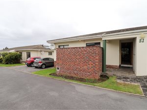3 Bed Townhouse in Gonubie