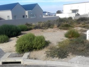 480 m² Land available in Laguna Sands