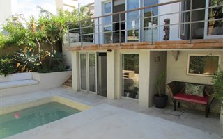 4 Bedroom House in Sea Point