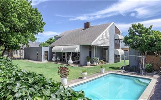 5 Bedroom House in Goedehoop