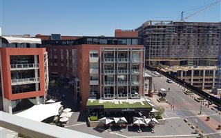 404 m² Commercial space in Melrose Arch