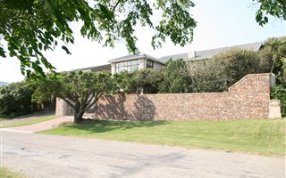 4 Bedroom House in Kenton-on-Sea