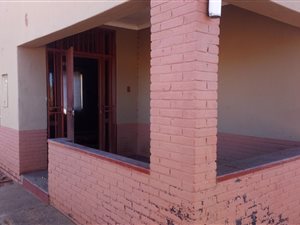 3 Bedroom House in West End