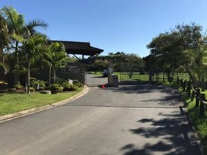 608 m² Land available in Shelly Beach