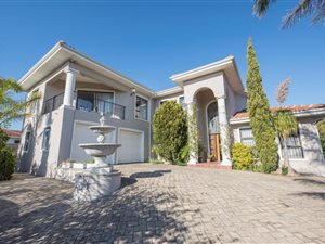 3 Bed House in Dennegeur