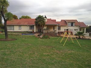 8895 m² Farm in President Park