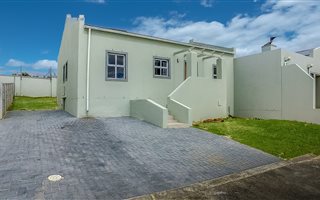 4 Bedroom House in Stellenbosch Central