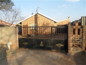 3 Bed House in Vosloorus