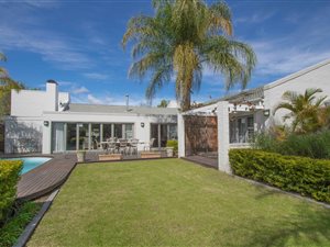 4 Bed House in Die Boord