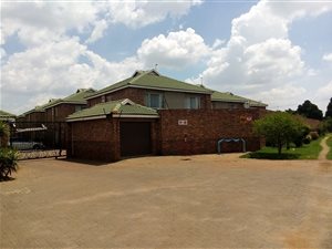 2 Bed Duplex in Bredell AH