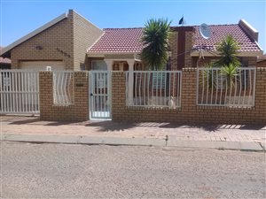3 Bed House in Randfontein