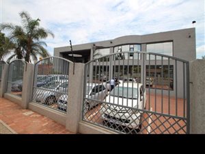 2527 m² Commercial space in Ashlea Gardens