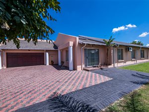 4 Bed House in Mayberry Park