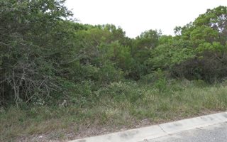 1462 m² Land available in Clarendon Marine