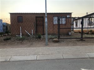 2 Bed House in Orange Farm