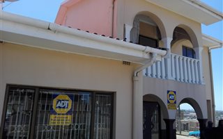 5 Bedroom House in Northcroft