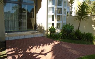 2 Bedroom Townhouse in Bryanston West